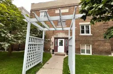 98 Leuty Avenue Unit# C3 Toronto E02 Ontario M4E 2R4