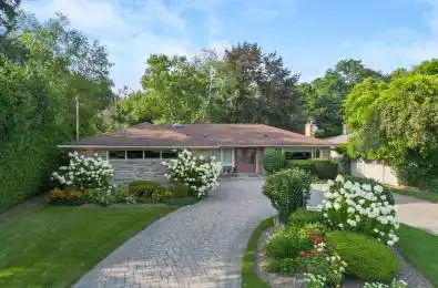 30 Hi Mount Drive Toronto C15 Ontario M2K 1X5