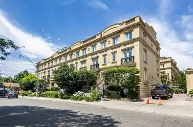 80 Carr Street Unit# TH15 Toronto C01 Ontario M5T 1B7