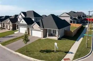 1 MELROSE Court St. Thomas Ontario N5R 0J4