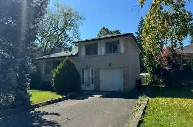 14 whitelock Crescent Toronto C15 Ontario M2K 1V8