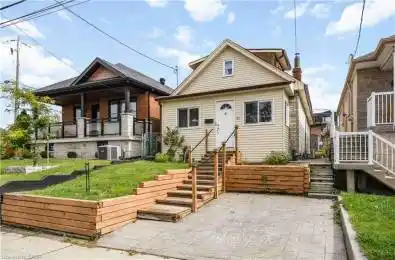 83 Kane Avenue Toronto W03 Ontario M6M 3M8