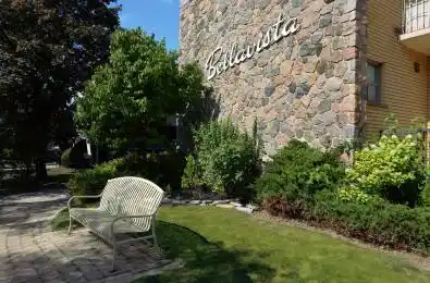 60 Gulliver Road Unit# 303 Toronto W04 Ontario M6M 2M6