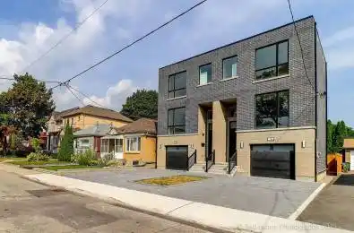 29B Chryessa Avenue Toronto W03 Ontario M6N 4T4