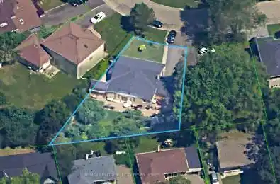 61 Hurlingham Crescent Toronto C13 Ontario M3B 2P9