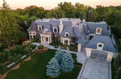 121 Rebecca Court Vaughan Ontario L6A 1G2