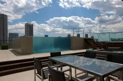 500 Wellington Street Unit# PH1001 Toronto C01 Ontario M5V 1E3