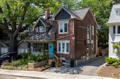 206 Howard Park Avenue Toronto W01 Ontario M6R 1W1