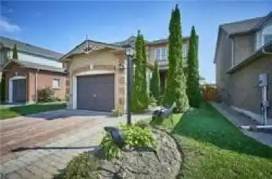5 Hearthstone Crescent Clarington Ontario L1E 2X7
