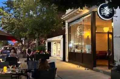 3047 Dundas Street Toronto W02 Ontario M6P 1Z5