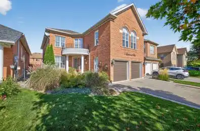7 Larkmead Place Brampton Ontario L6R 2R9