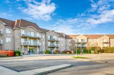 32 Church Street Unit# 214 King Ontario L0G 1T0