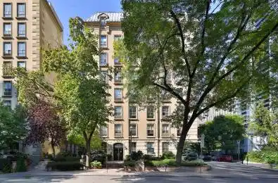 80 Charles Street Unit# 801 Toronto C08 Ontario M4Y 2W7