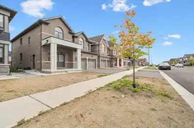 6 Bannister Road Unit# Upper Barrie Ontario L9J 0L5