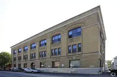 91 Oxford Street Unit# Lower Level Toronto C01 Ontario M5T 1P2
