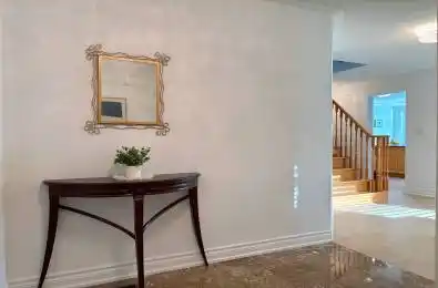 796 Alliance Court Mississauga Ontario L5V 3C4