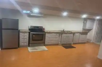 1185 Prestonwood Crescent Mississauga Ontario L5V 2V3