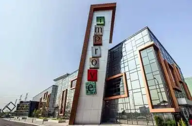 7250 Keele Street Unit# Units 362, 363, 364 Vaughan Ontario L4K 1Z8