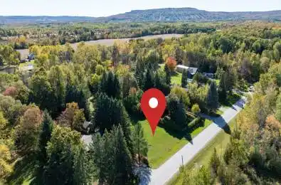 5 Caddo Drive Clearview Ontario L9Y 3Y9