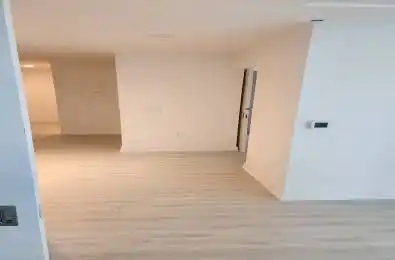 230 Simcoe Street Unit# 724 Toronto C01 Ontario M5T 0G7