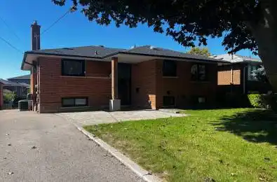 142 Sloane Avenue Toronto C13 Ontario M4A 2B7