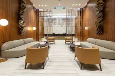 8 Eglinton Avenue Unit# 4211 Toronto C03 Ontario M4P 0C1