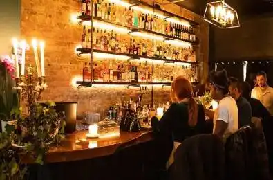 686 QUEEN Street Toronto E01 Ontario M4M 1G9