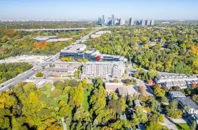 10 Old York Mills Road Unit# 402 Toronto C12 Ontario M2P 2G9