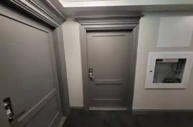 30 Elm Drive Unit# 1102 Mississauga Ontario L5B 1L9