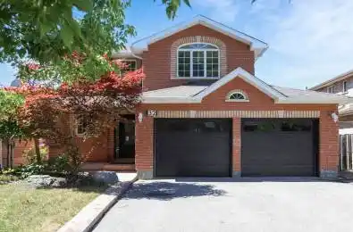 32 Bloom Crescent Barrie Ontario L4N 0S8