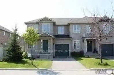 68 Waterton Crescent Richmond Hill Ontario L4B 4L2