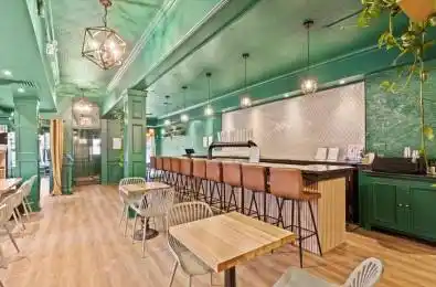 21 Celina Street Oshawa Ontario L1H 4M9