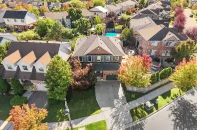 583 Caverhill Crescent Milton Ontario L9T 5K5