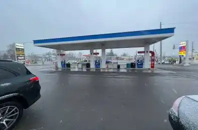 8209 Lundy's Lane Niagara Falls Ontario L2H 1H3