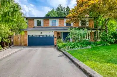 8 Medalist Road Toronto C12 Ontario M2P 1Y3