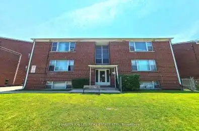 90 Trethewey Drive Toronto W04 Ontario M6M 4B4