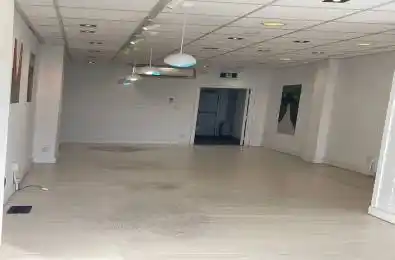 3329 Yonge Street Toronto C04 Ontario M4N 2L9