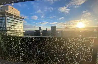 55 Charles Street Unit# 4511 Toronto C08 Ontario M4Y 0J1