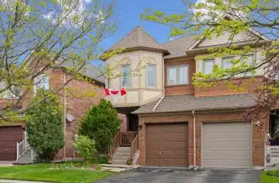11 Snedden Avenue Aurora Ontario L4G 7J6