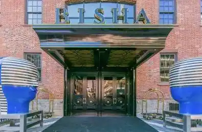 88 Blue Jays Way Unit# 2704 Toronto C01 Ontario M5V 0L7