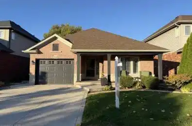 144 Sumner Crescent Grimsby Ontario L3M 0B4