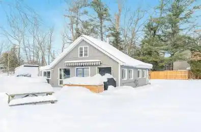 53 Playfair Drive Tay Ontario L0K 2C0