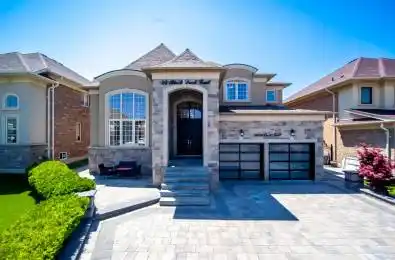 24 Black Duck Trail King Ontario L7B 0A4