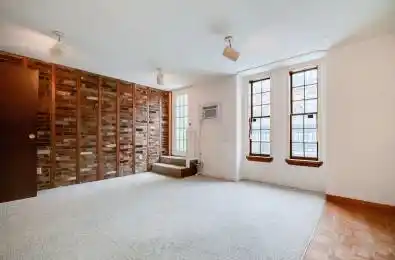 237 Carlton Street Toronto C08 Ontario M5A 2L2