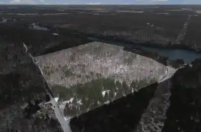 00 Bennett Lafont Road Horton Ontario K7V 3Z8