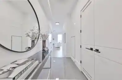 215 Lonsdale Road Unit# 1607 Toronto C03 Ontario M4V 1W7