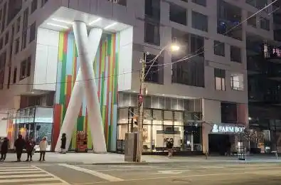 576 Front Street Unit# 1015 Toronto C01 Ontario M5V 0P8