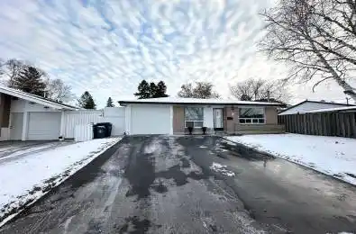 15 Nymark Avenue Unit# Main Toronto C15 Ontario M2J 2G8