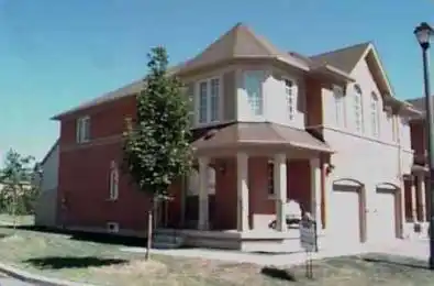 5030 Heatherleigh Avenue Unit# 89 Mississauga Ontario L5V 2G7