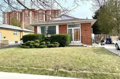 39 Lord Roberts Drive Toronto E08 Ontario M1K 3W1